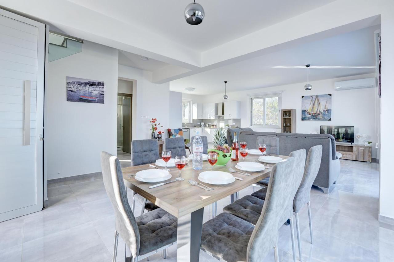 פרוטאראס Aetopetra Villa מראה חיצוני תמונה